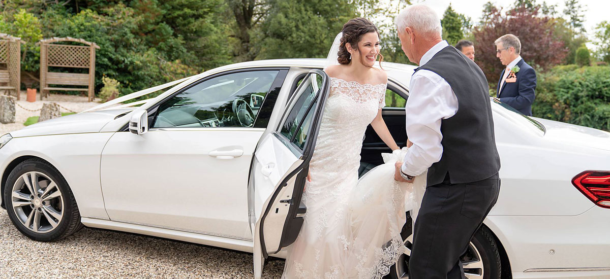 Luxury chauffeur driven wedding car hire service